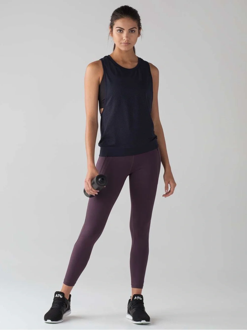 Lululemon /// Breeze By Muscle Tank II - Midnight Navy - Size 8